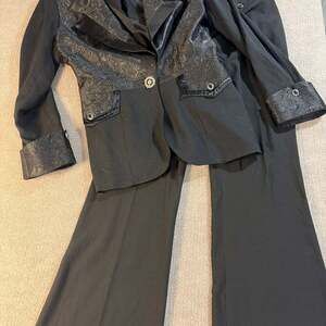 Cache Black Satin Brocade Blazer & Trousers Suit Set Size 6 1609